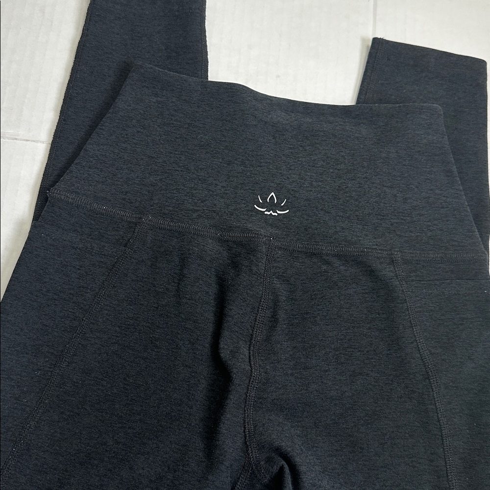 Beyond Yoga Cropped Leggings Capri Pedal Pushers Womens Small‎ Yoga Dance Active